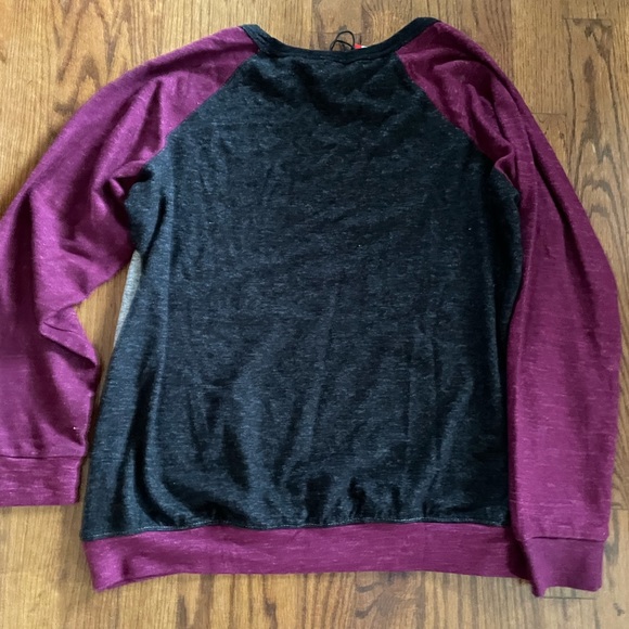 Womens soft cozy buffalo david bitton medium. Burgundy block color - Picture 2 of 5